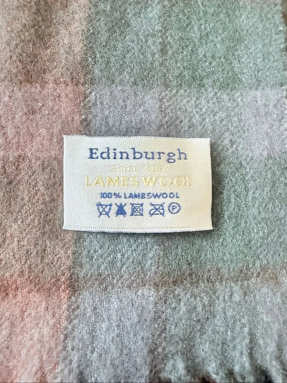 Edinburgh 100% Lambswool Plaid Throw Blanket Fringe 38x76 Soft Warm Scotland Sty